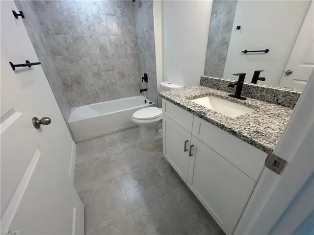 2825 Nw 25 Ln, Cape Coral, Florida 33993