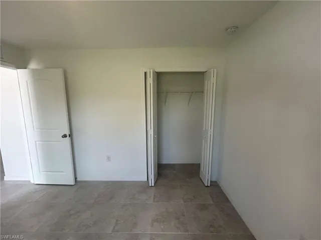 2825 Nw 25 Ln, Cape Coral, Florida 33993