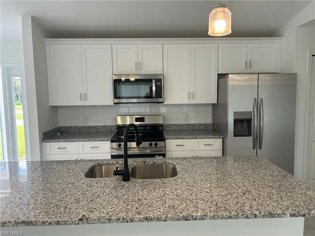 2825 Nw 25 Ln, Cape Coral, Florida 33993