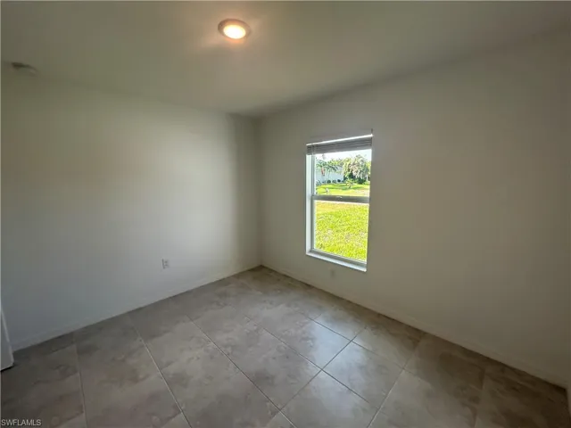 2825 Nw 25 Ln, Cape Coral, Florida 33993