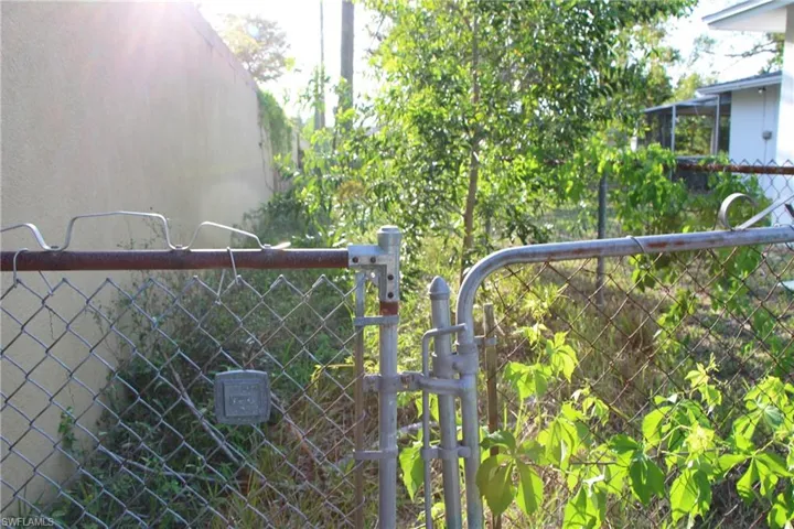 Dog run