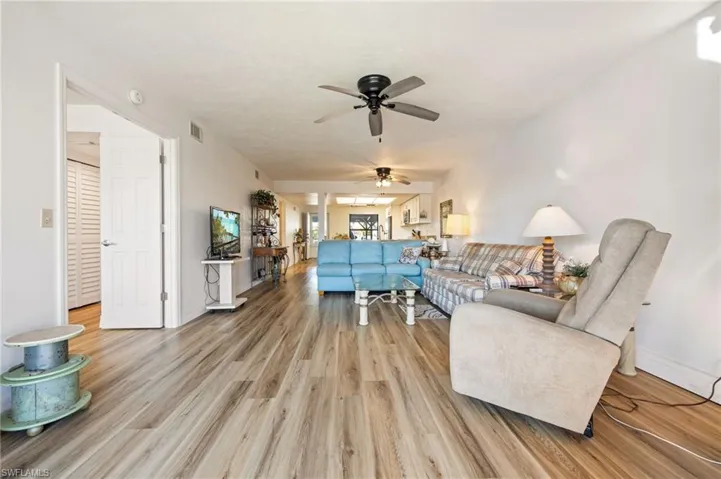 902 Sw 48th Ter 103, Cape Coral, Florida 33914