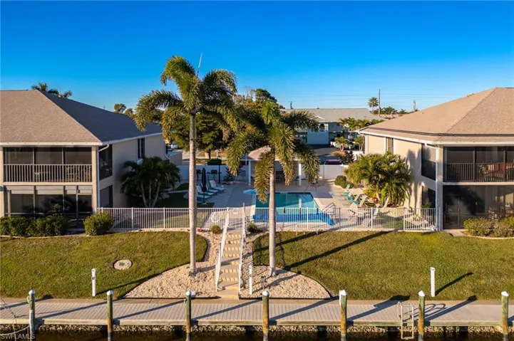 902 Sw 48th Ter 103, Cape Coral, Florida 33914