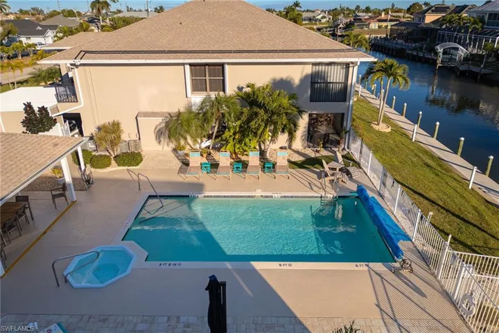 902 Sw 48th Ter 103, Cape Coral, Florida 33914