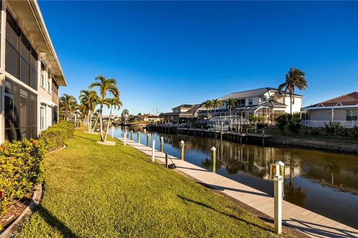 902 Sw 48th Ter 103, Cape Coral, Florida 33914