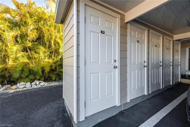 902 Sw 48th Ter 103, Cape Coral, Florida 33914