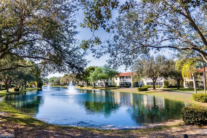 300 Diamond Cir 302, Naples, Florida 34110