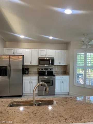 300 Diamond Cir 302, Naples, Florida 34110