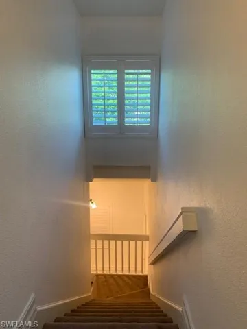 300 Diamond Cir 302, Naples, Florida 34110