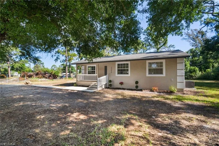 2250  Braidfoot  LN, North Fort Myers, FL 33917