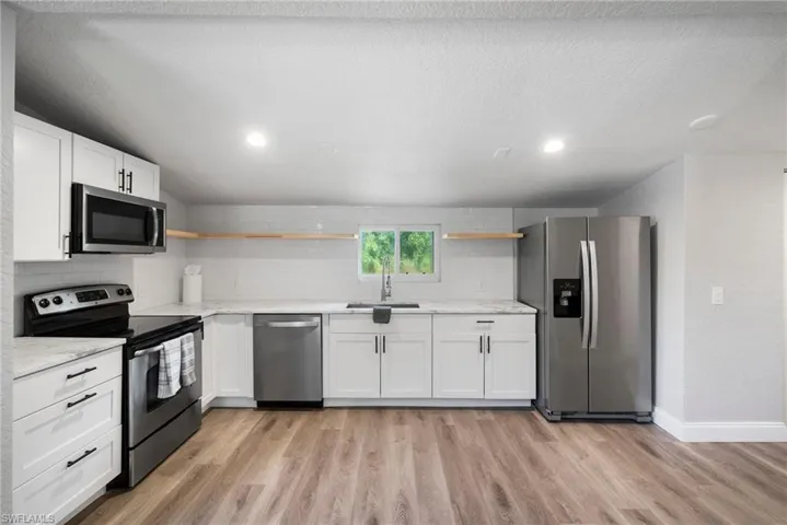 2250  Braidfoot  LN, North Fort Myers, FL 33917