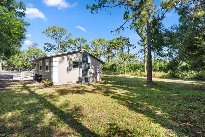 2250  Braidfoot  LN, North Fort Myers, FL 33917