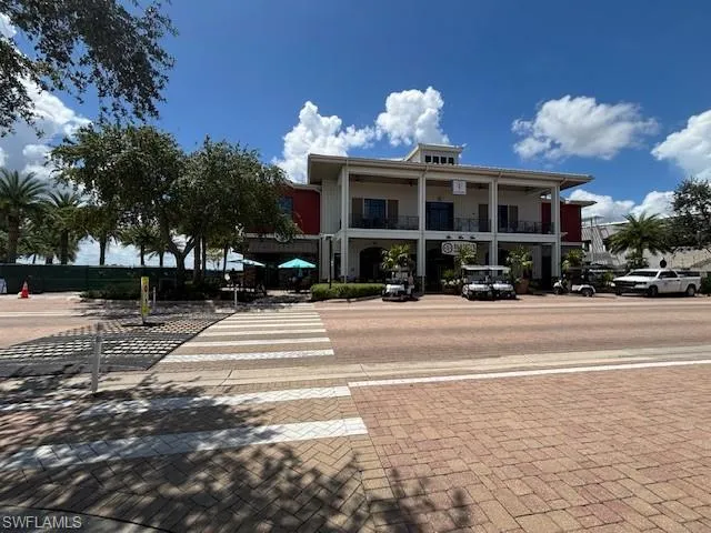 Slaters Cafe & Provisions in Town Square