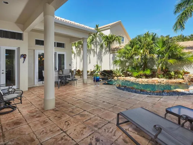 GORGEOUS outdoor living space!