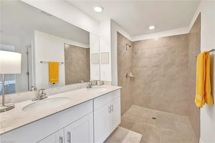 17331  Monte Isola  WAY, North Fort Myers, FL 33917
