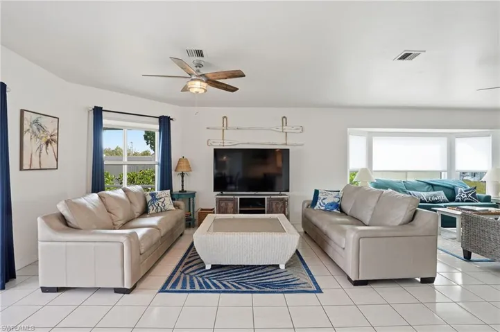 4433 Se 8th Pl, Cape Coral, Florida 33904