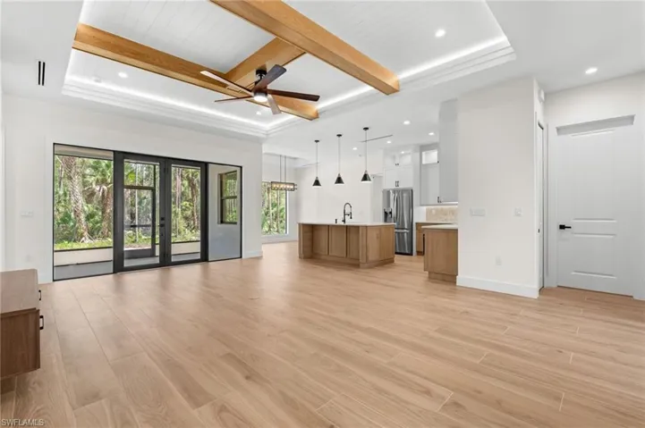 8th 4009 8th Ave Ne, Naples, Florida 34120