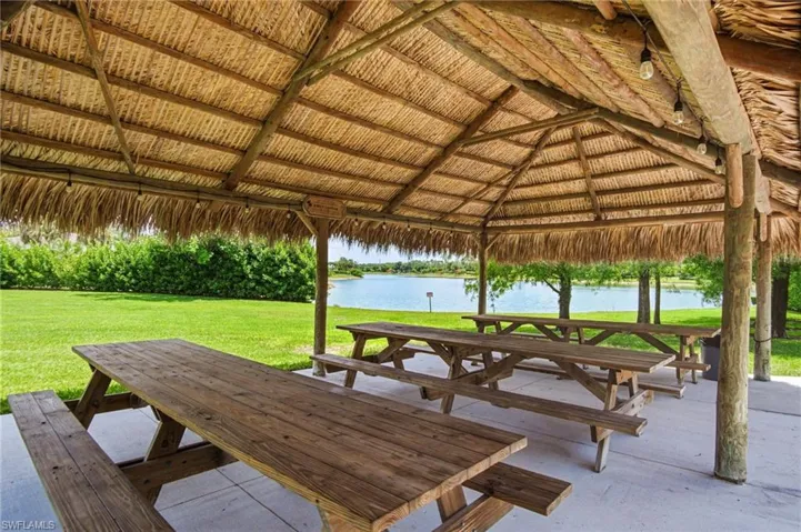 661 Grand Rapids Blvd, Naples, Florida 34120