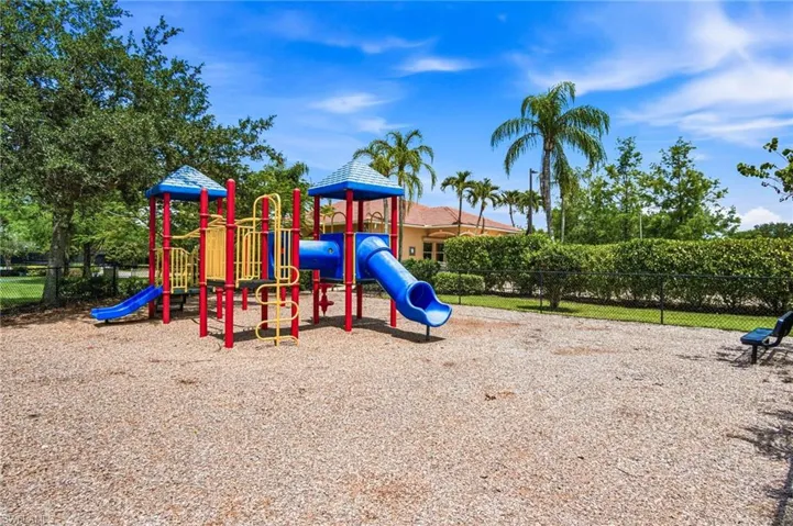 661 Grand Rapids Blvd, Naples, Florida 34120