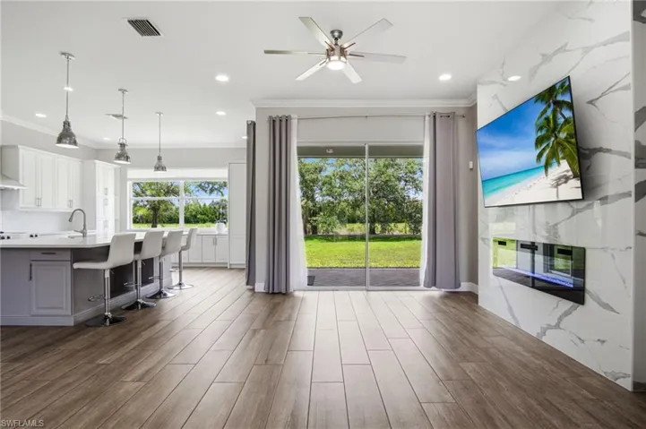 661 Grand Rapids Blvd, Naples, Florida 34120