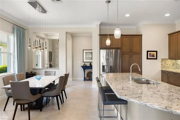 6912  Cay  CT, Naples, FL 34113