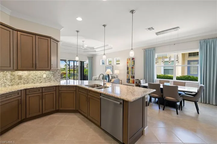 6912  Cay  CT, Naples, FL 34113