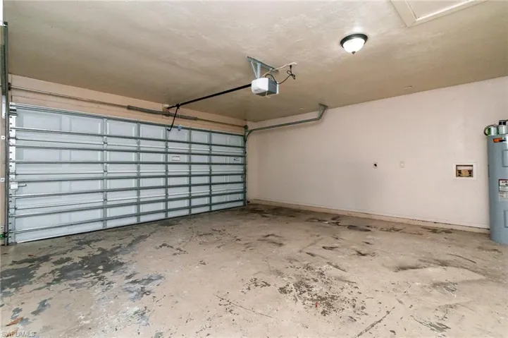302 Ne 10th Ter, Cape Coral, Florida 33909
