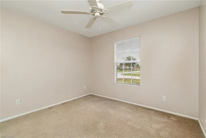 302 Ne 10th Ter, Cape Coral, Florida 33909