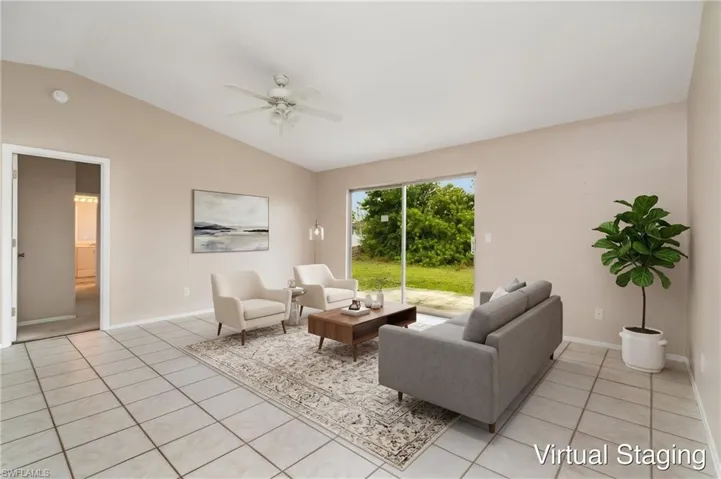 302 Ne 10th Ter, Cape Coral, Florida 33909