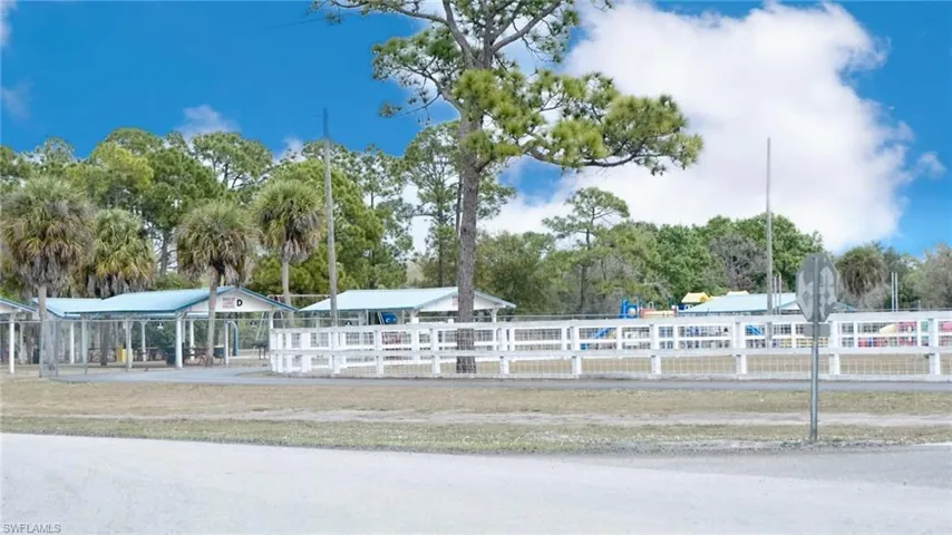 View of community with view of wooded area