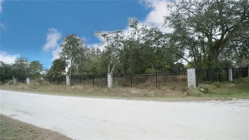 View of dirt / gravel road