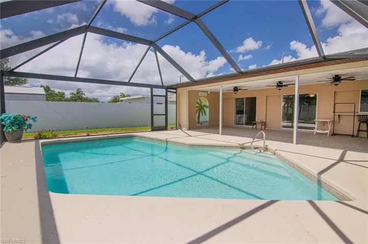 3929 Se 10th Ave, Cape Coral, Florida 33904