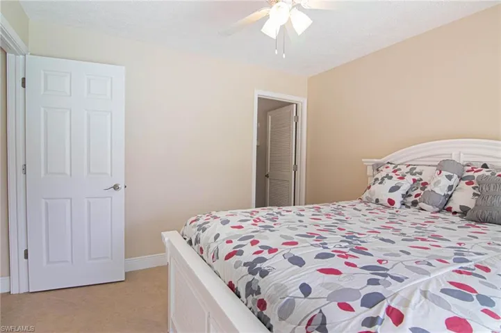 3929 Se 10th Ave, Cape Coral, Florida 33904