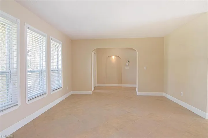 3929 Se 10th Ave, Cape Coral, Florida 33904