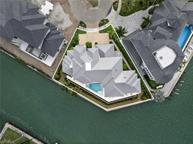 983 Sundrop Ct, Marco Island, Florida 34104
