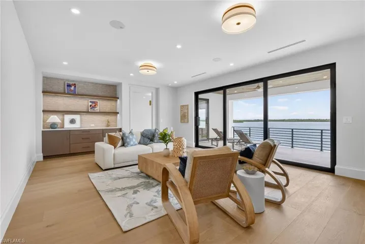 983 Sundrop Ct, Marco Island, Florida 34104