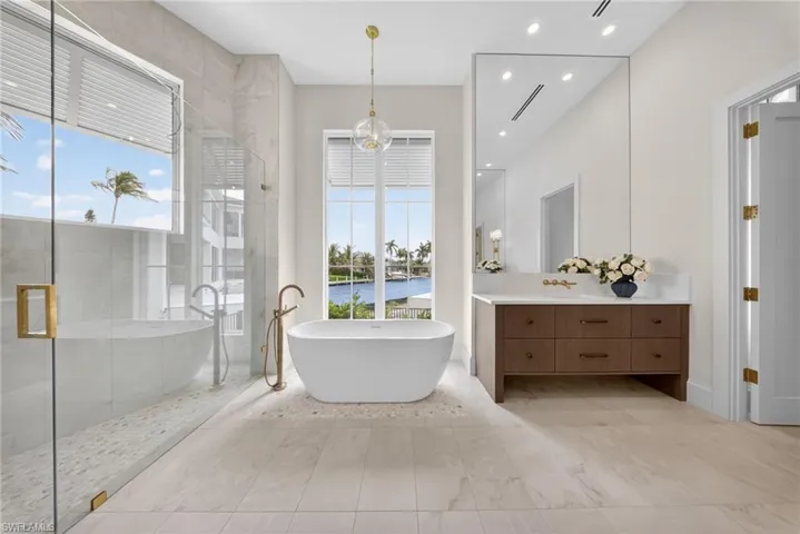 983 Sundrop Ct, Marco Island, Florida 34104