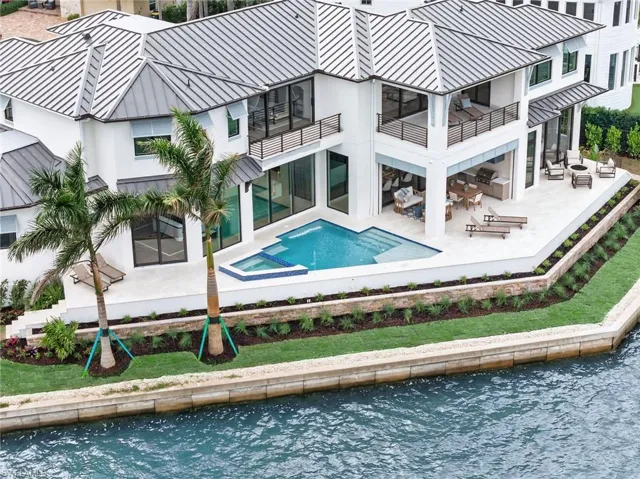 983 Sundrop Ct, Marco Island, Florida 34104