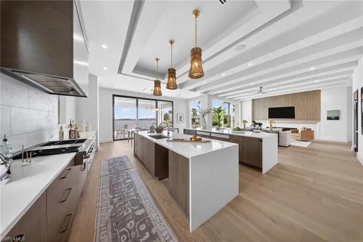 983 Sundrop Ct, Marco Island, Florida 34104