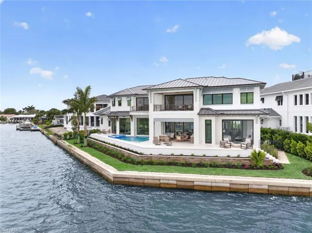 983 Sundrop Ct, Marco Island, Florida 34104