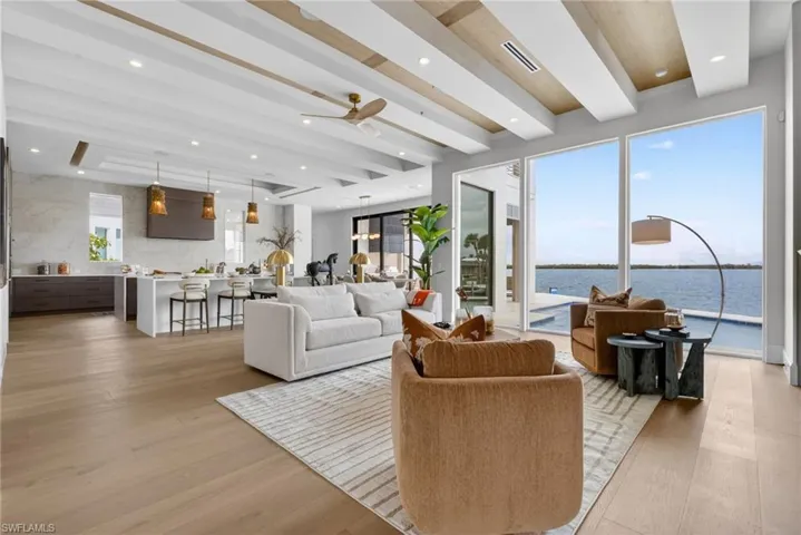 983 Sundrop Ct, Marco Island, Florida 34104