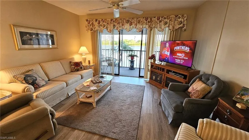 Living Rm & Balcony