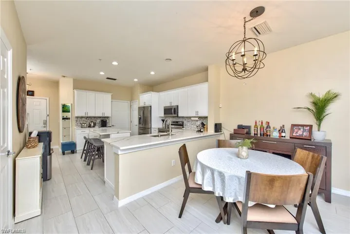 15591 Marcello Cir 143, Naples, Florida 34110