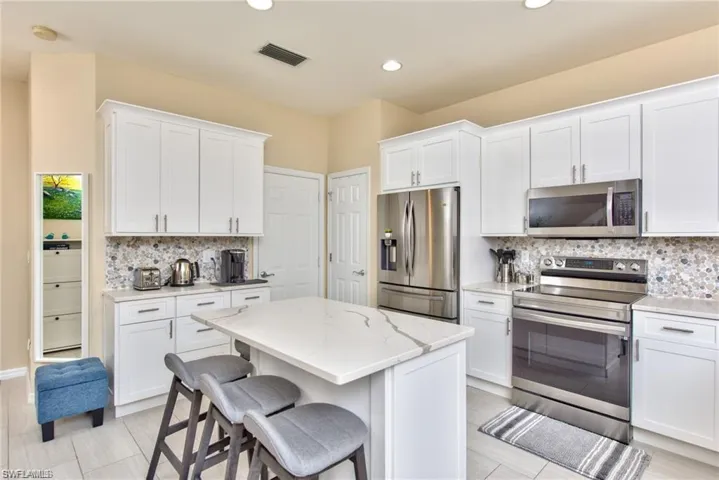 15591 Marcello Cir 143, Naples, Florida 34110