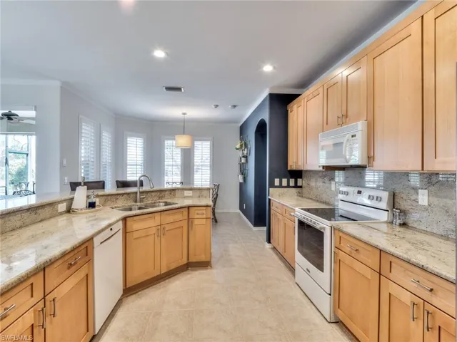 13841  Village Creek  DR, Fort Myers, FL 33908