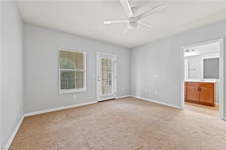 28462 Villagewalk Blvd Bonita Springs FL 34135 - Owner's bedroom with en suite bath