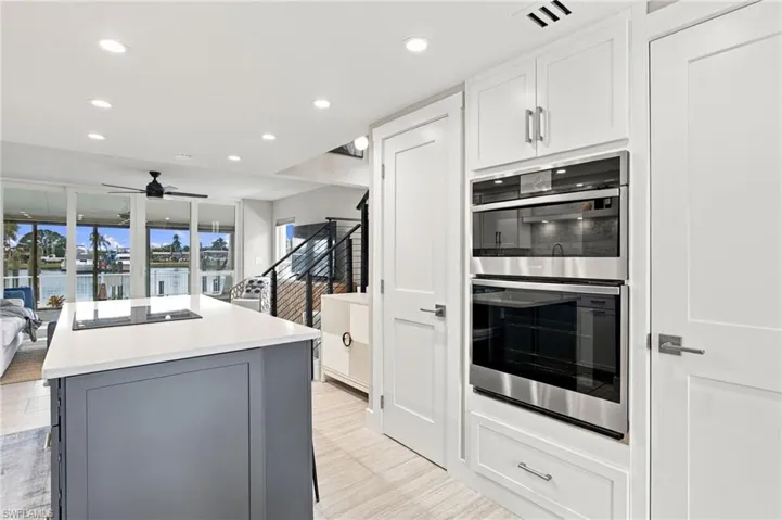 Oven & Microwave Built In