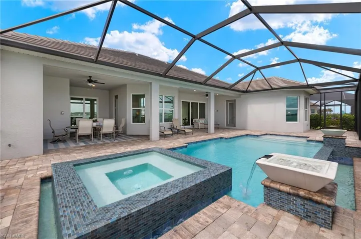 Pool and spa and under cover lanai