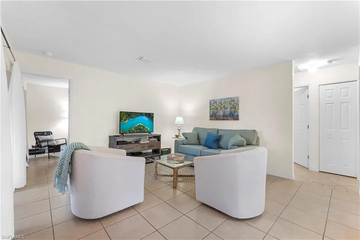 1415 SW COURTYARD  TER, Cape Coral, FL 33914