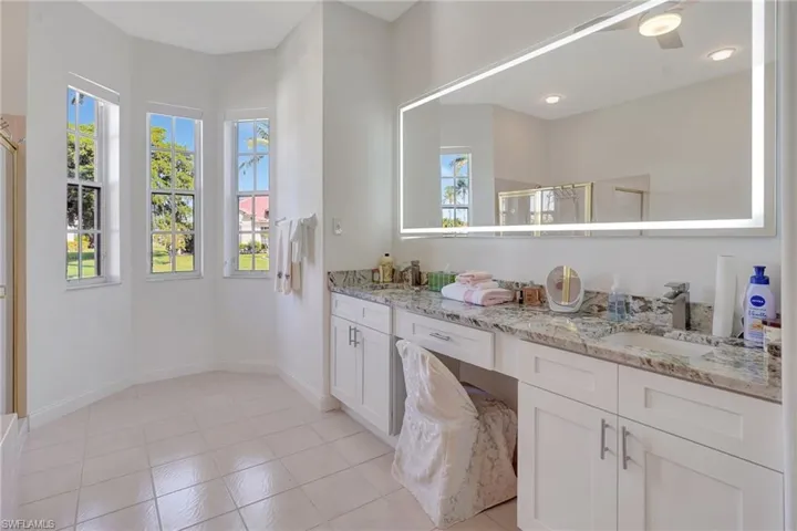16112 Edgemont Dr, Fort Myers, Florida 33908